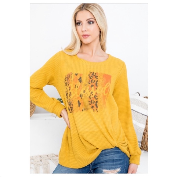 Super Soft Blessed Shirt in Mustard Yellow, M NEW 🎉 - Picture 2 of 10